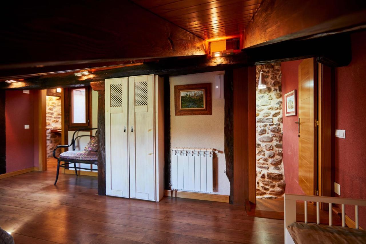 Gasthaus Sendero Del Saja-Besaya Cobejo Exterior foto