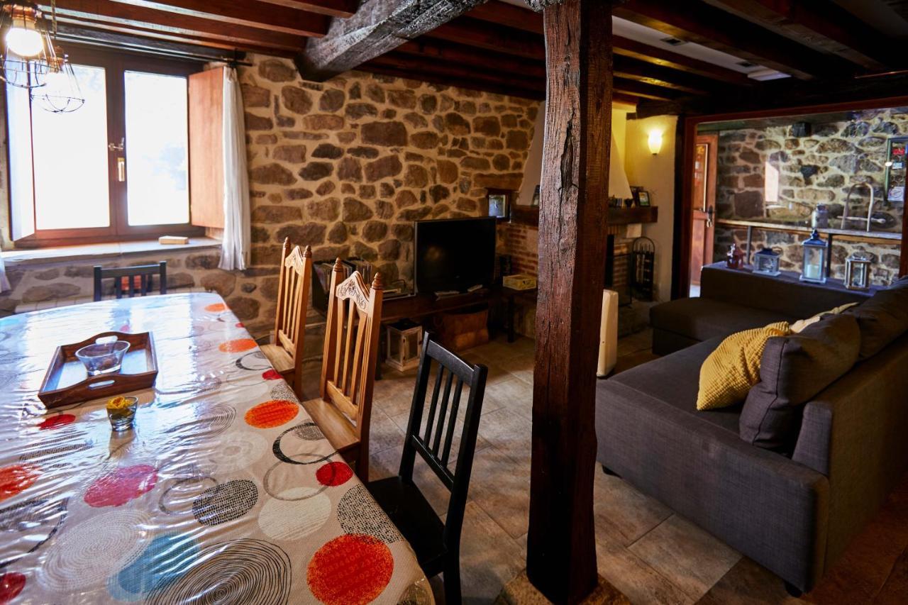 Gasthaus Sendero Del Saja-Besaya Cobejo Exterior foto